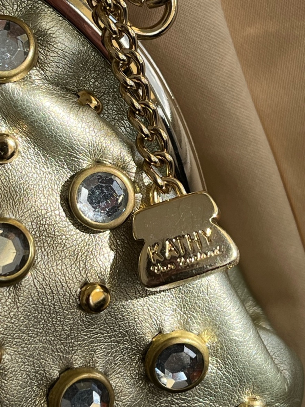 Kathy Van Zeeland Gold Kiss Lock Jeweled Crossbody Bag, EUC - Picture 7 of 9